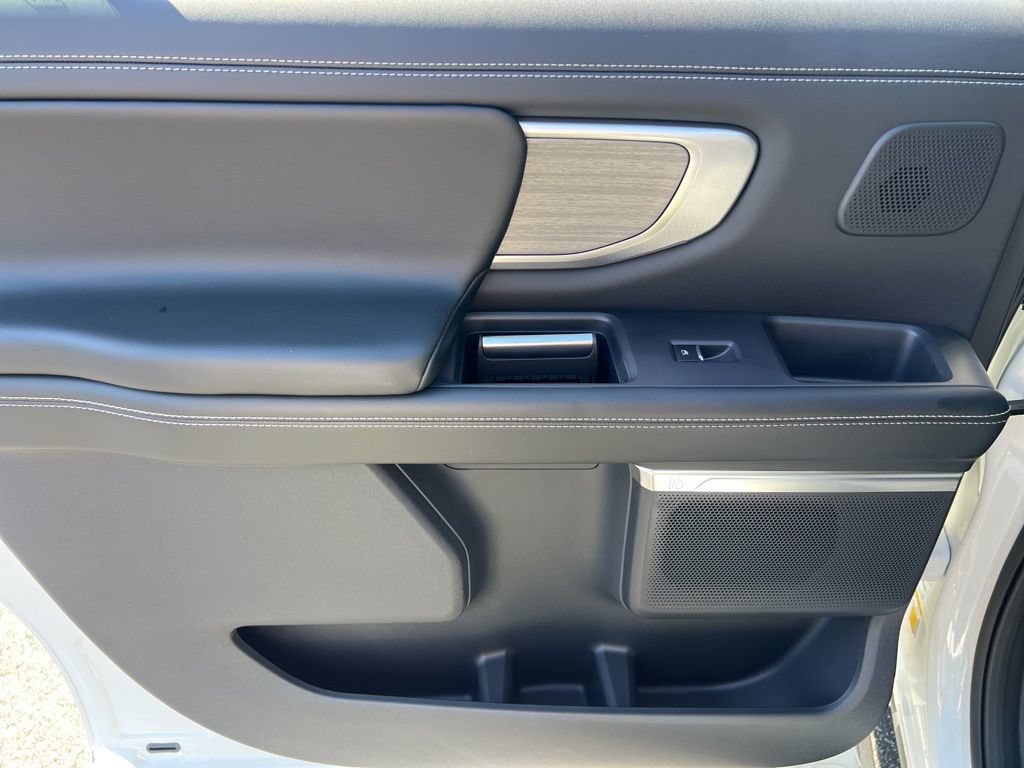 New 2026 Ford Expedition Max Platinum w/ Driver's Package AWD/4WD image 17
