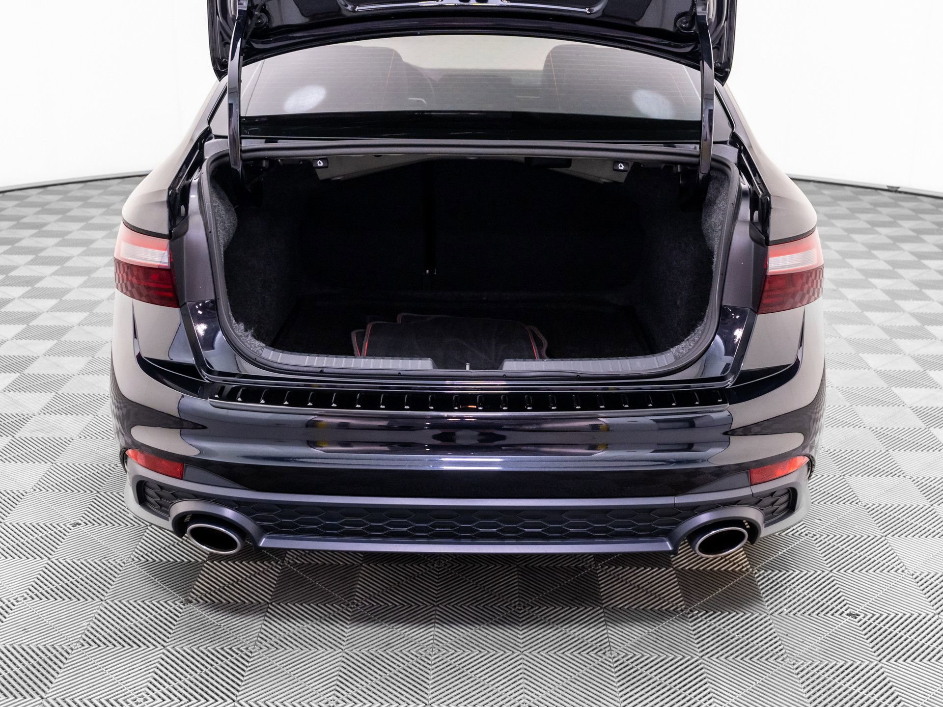 Used 2025 Volkswagen Jetta GLI Autobahn FWD image 29