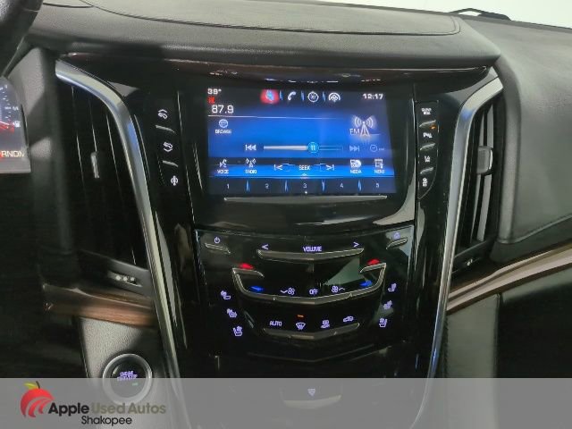 Used 2015 Cadillac Escalade Luxury image 17