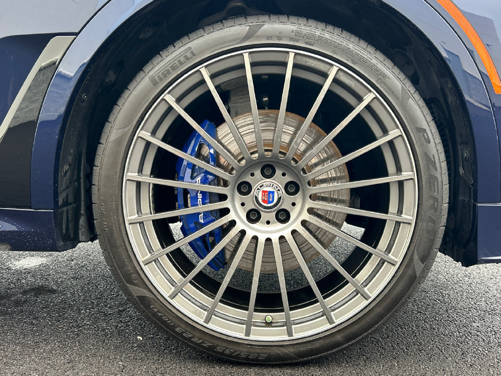 Used 2025 BMW ALPINA XB7 AWD/4WD image 38