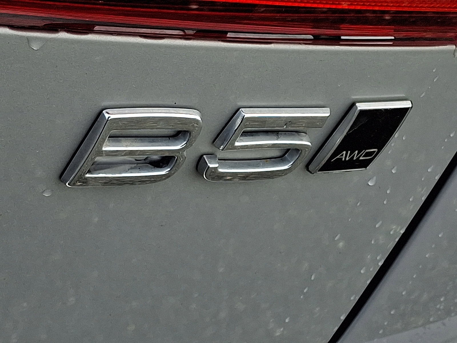 Certified 2023 Volvo XC60 B5 Plus w/ Climate Package image 30