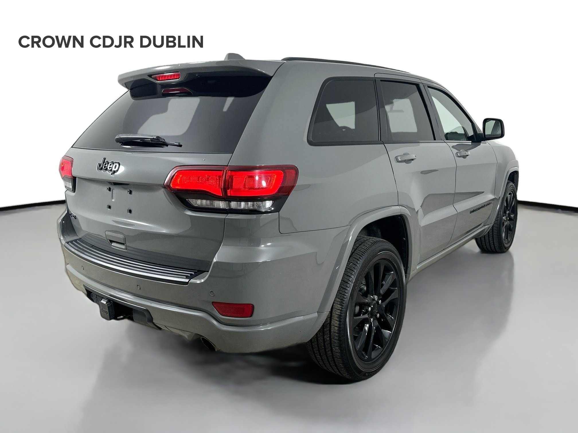 Used 2022 Jeep Grand Cherokee Laredo X AWD/4WD image 5
