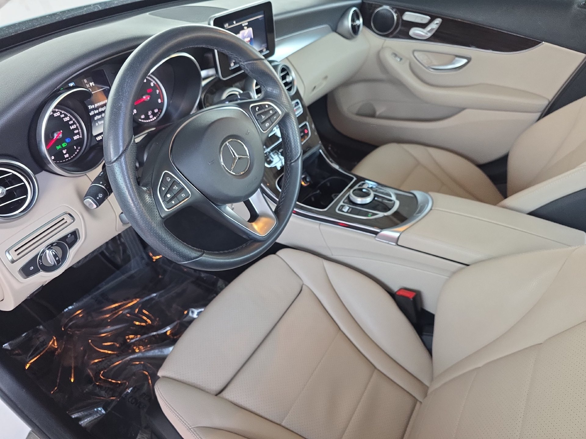Certified 2017 Mercedes-Benz C 300 4MATIC Sedan image 15