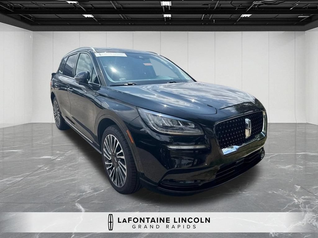 Used 2022 Lincoln Corsair Reserve w/ Equipment Group 201A AWD/4WD image 7