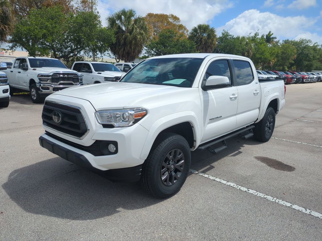 Used 2022 Toyota Tacoma SR5 w/ Technology Package RWD image 10