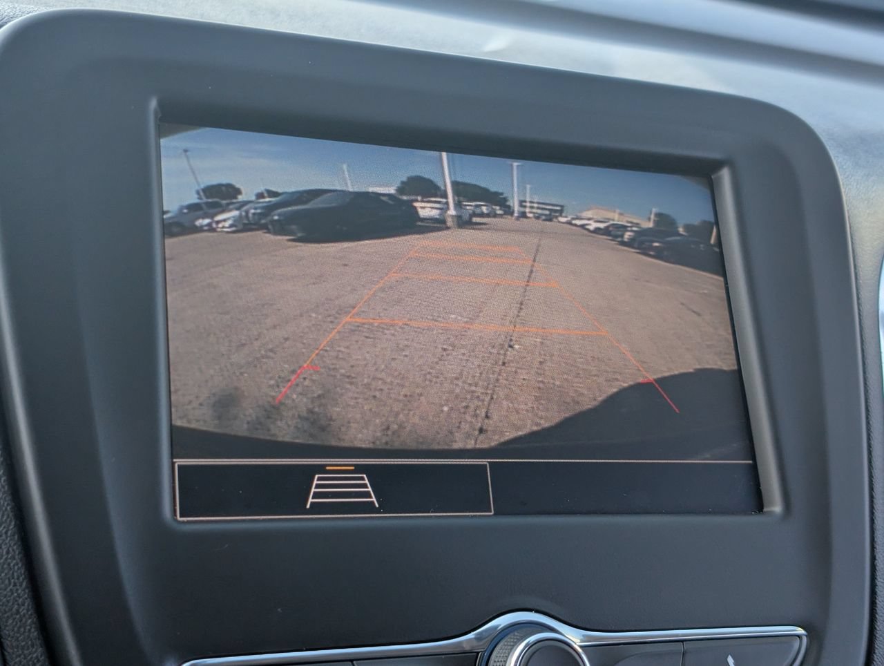 Used 2024 Chevrolet Equinox LT FWD image 14
