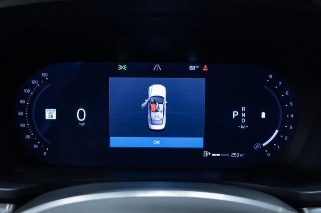 Used 2024 Volvo S60 B5 Plus FWD image 2