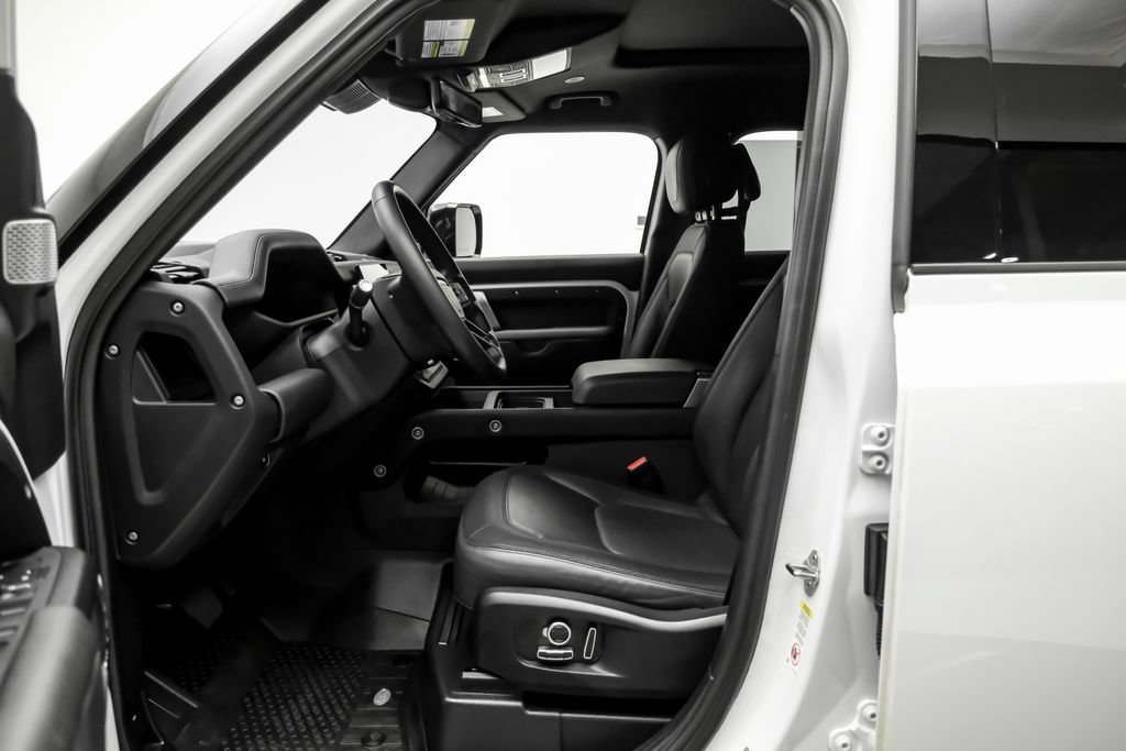 Used 2024 Land Rover Defender 130 Outbound AWD/4WD image 10