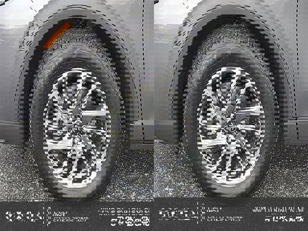 Certified 2022 Lincoln Corsair AWD w/ Equipment Group 101A image 8