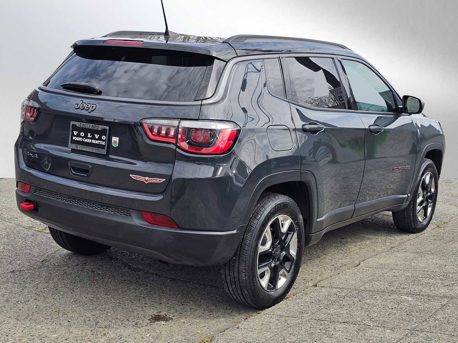Used 2017 Jeep Compass Trailhawk w/ Leather Interior Group image 3