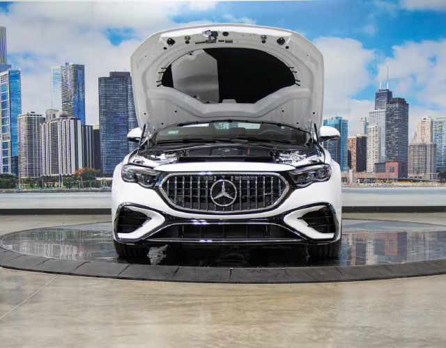 New 2027 Mercedes-Benz E 53 AMG e 4MATIC Sedan image 4