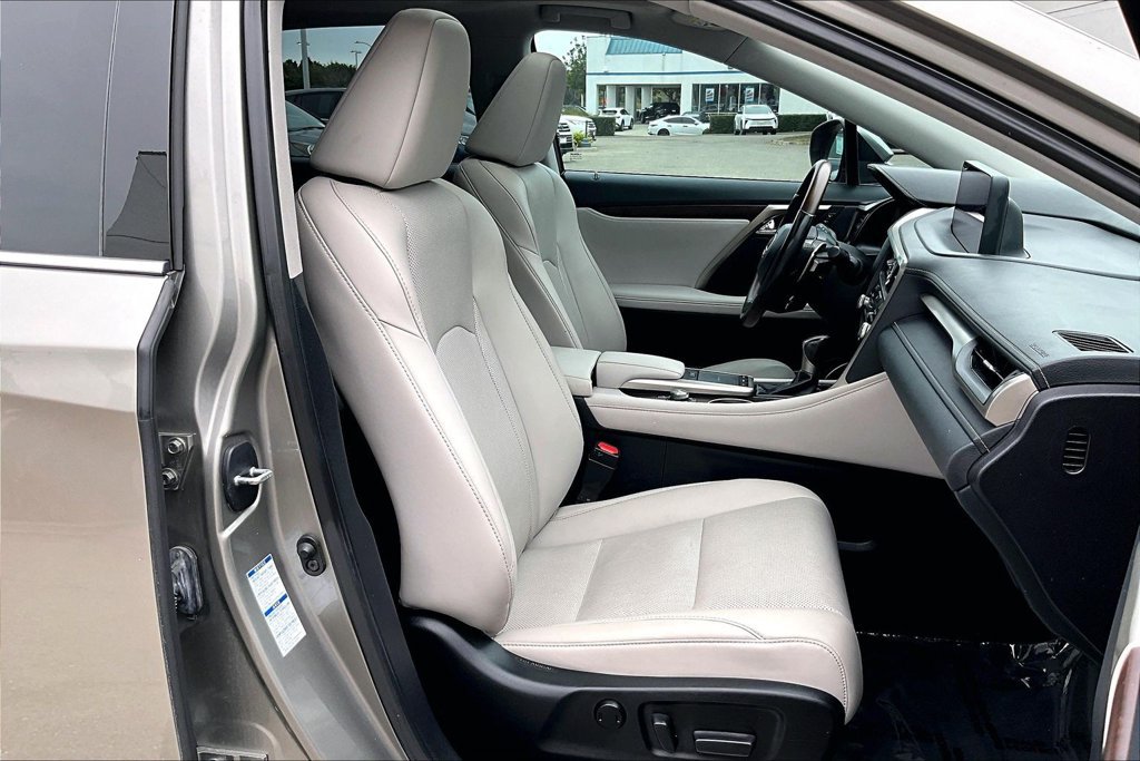 Used 2020 Lexus RX 450h AWD w/ Premium Package image 29