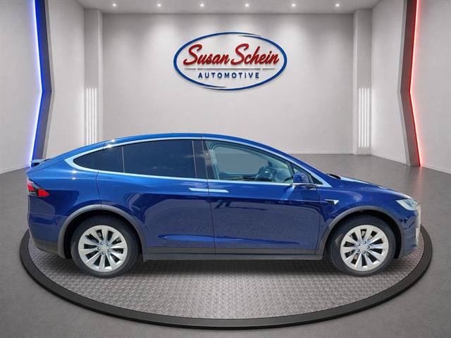 Used 2017 Tesla Model X 90D AWD/4WD image 4