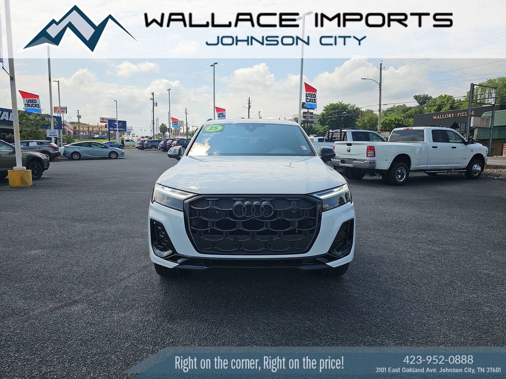 Used 2025 Audi SQ7 Premium Plus image 2