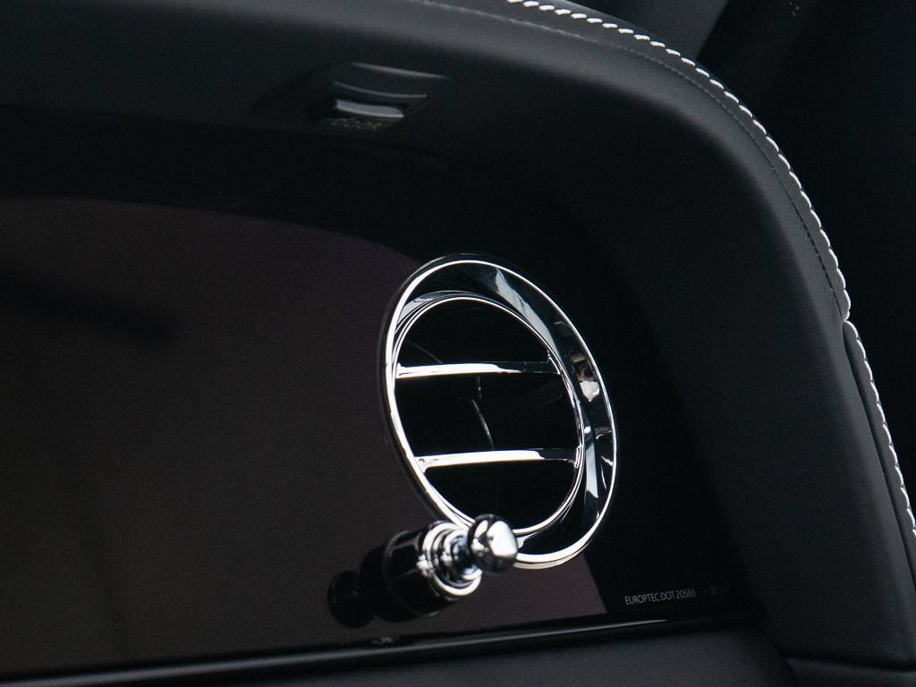 Used 2026 Rolls-Royce Cullinan AWD/4WD image 47