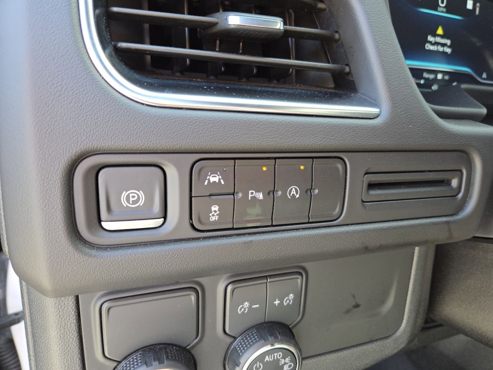 Used 2024 Chevrolet Tahoe Premier image 12