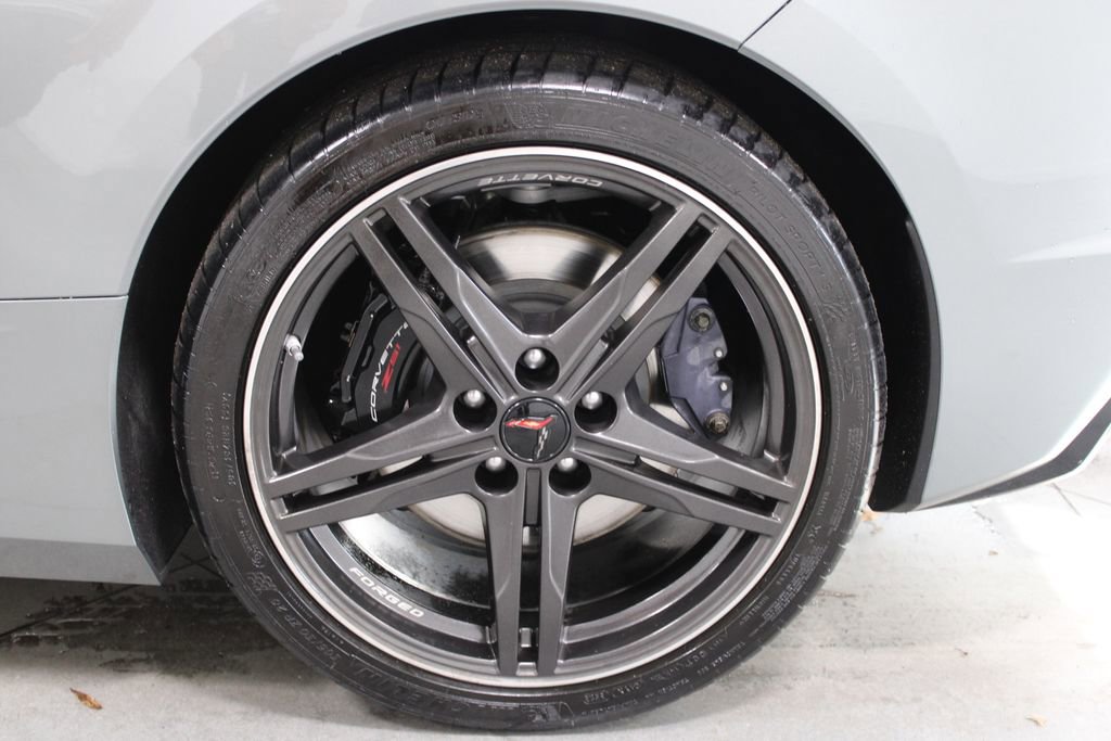 Used 2024 Chevrolet Corvette Stingray Coupe w/ Z51 Performance Package image 18