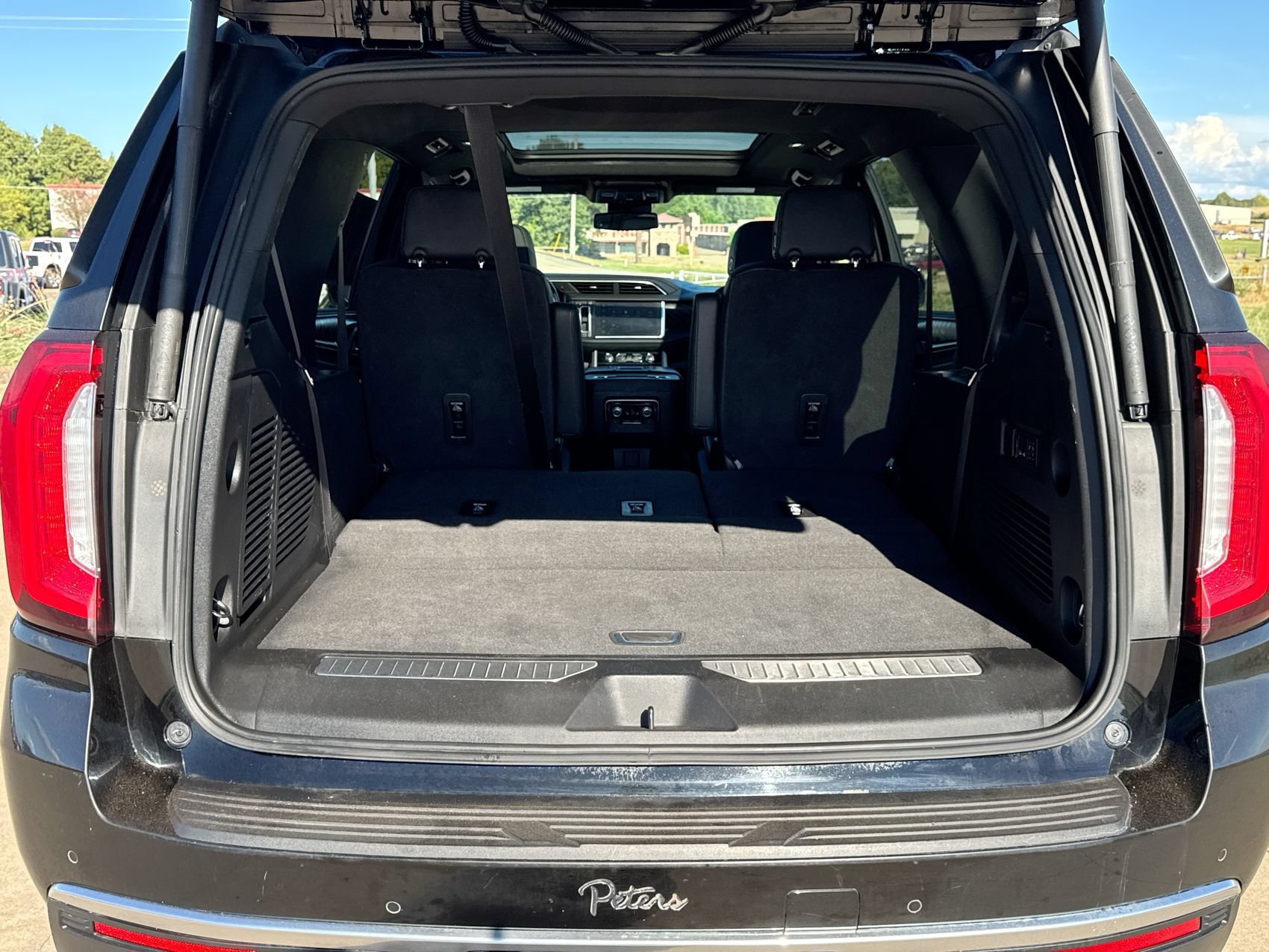 Used 2024 GMC Yukon Denali AWD/4WD image 27