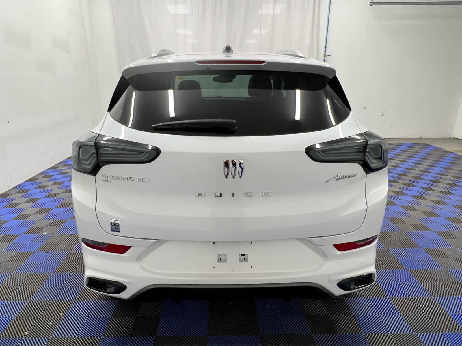 Used 2024 Buick Encore GX Avenir w/ Avenir Convenience Package image 9
