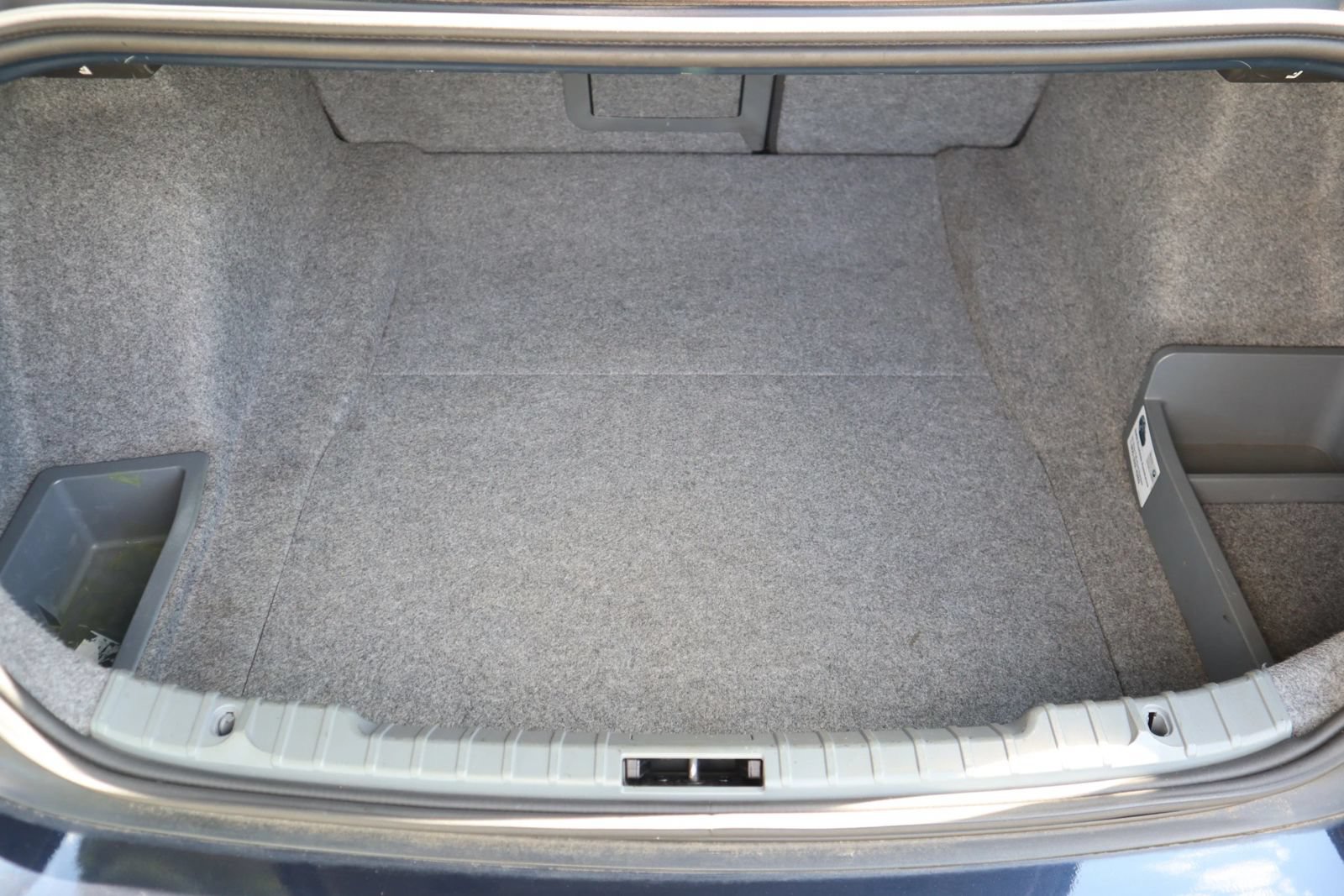 Used 2010 BMW 335d Sedan RWD image 13