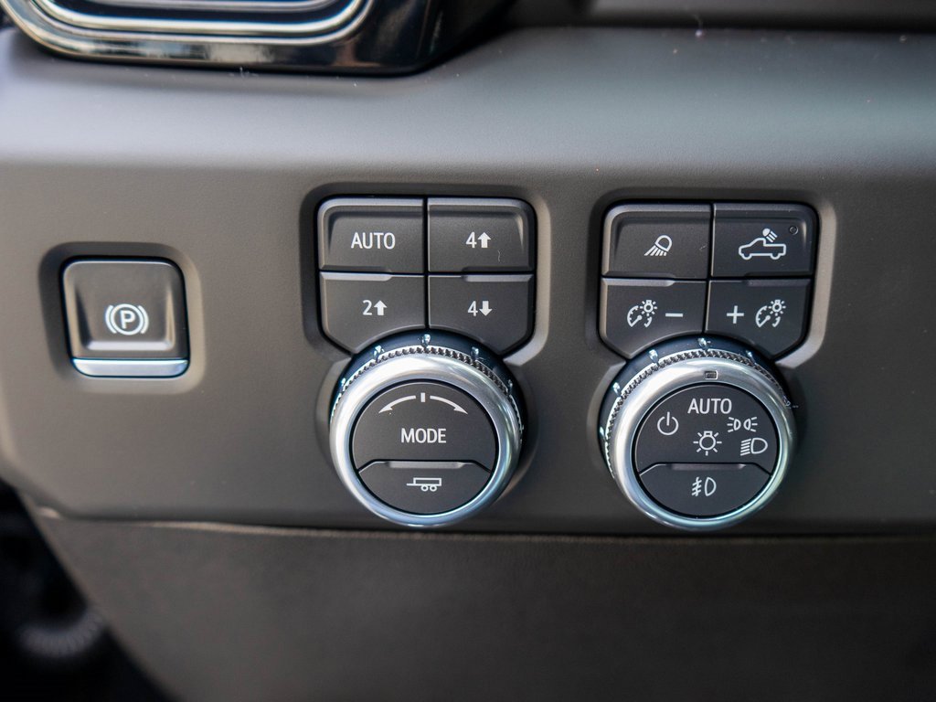 Used 2025 GMC Sierra 2500 AT4X image 20