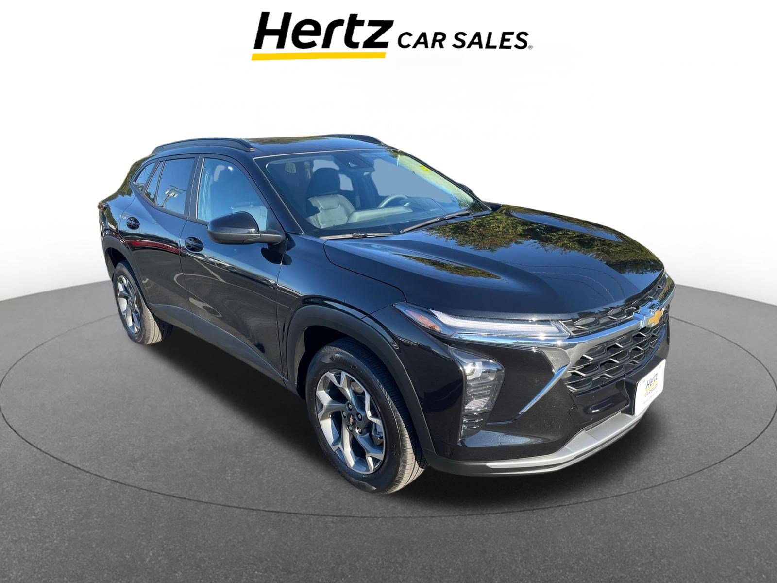 Used 2025 Chevrolet Trax LT image 1