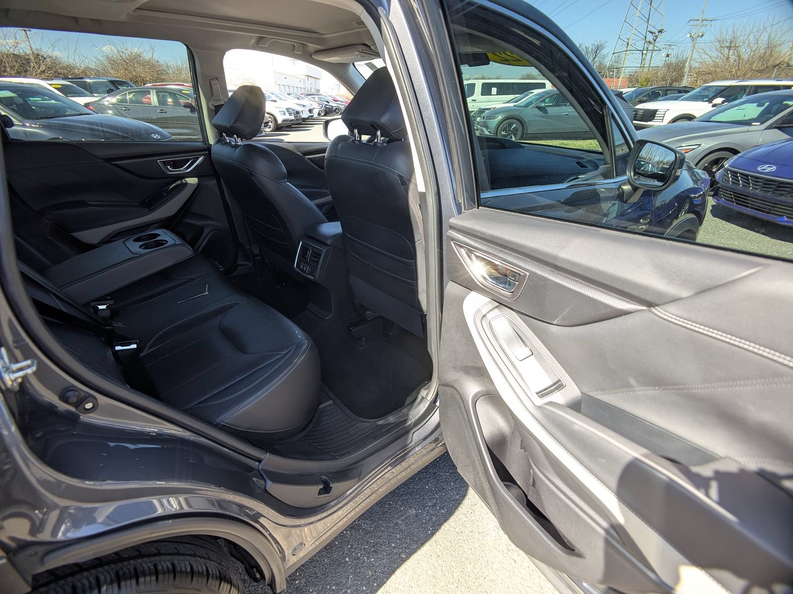 Used 2022 Subaru Forester Limited AWD/4WD image 14