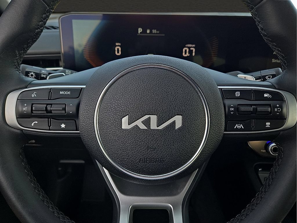 Used 2025 Kia K5 GT FWD image 19