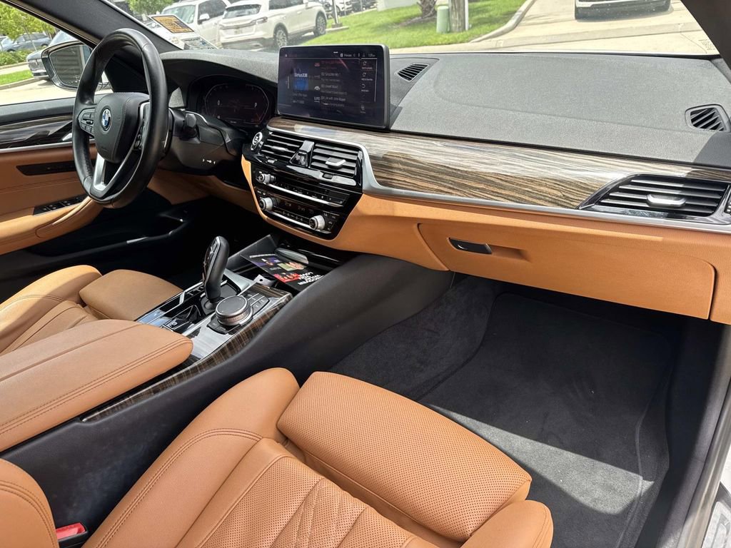 Used 2021 BMW 530i RWD image 15