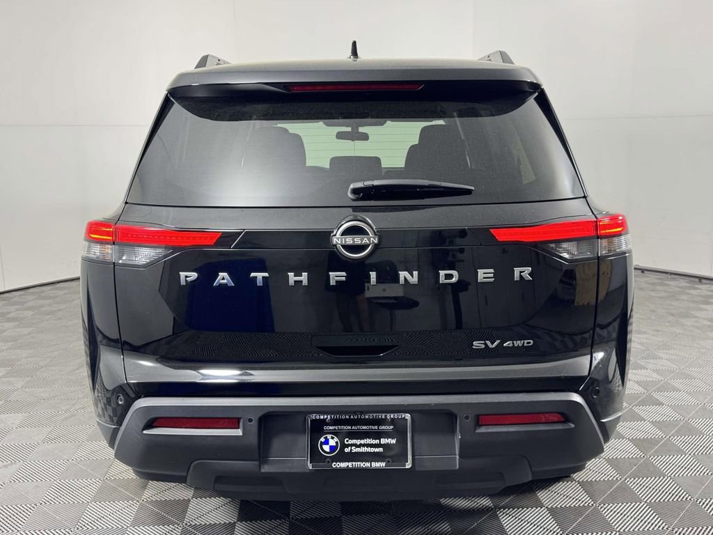 Used 2022 Nissan Pathfinder SV AWD/4WD image 9