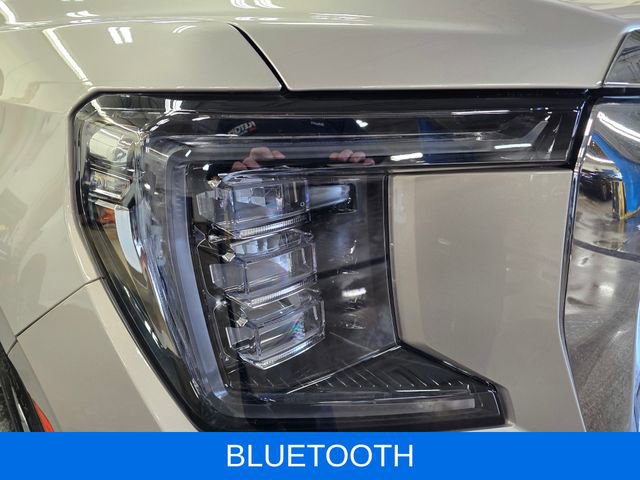 Used 2024 GMC Yukon SLT w/ SLT Luxury Package AWD/4WD image 5