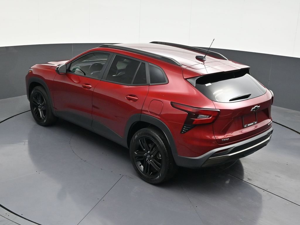 Used 2024 Chevrolet Trax ACTIV FWD image 17