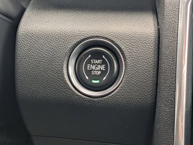 Used 2025 GMC Acadia Elevation image 30