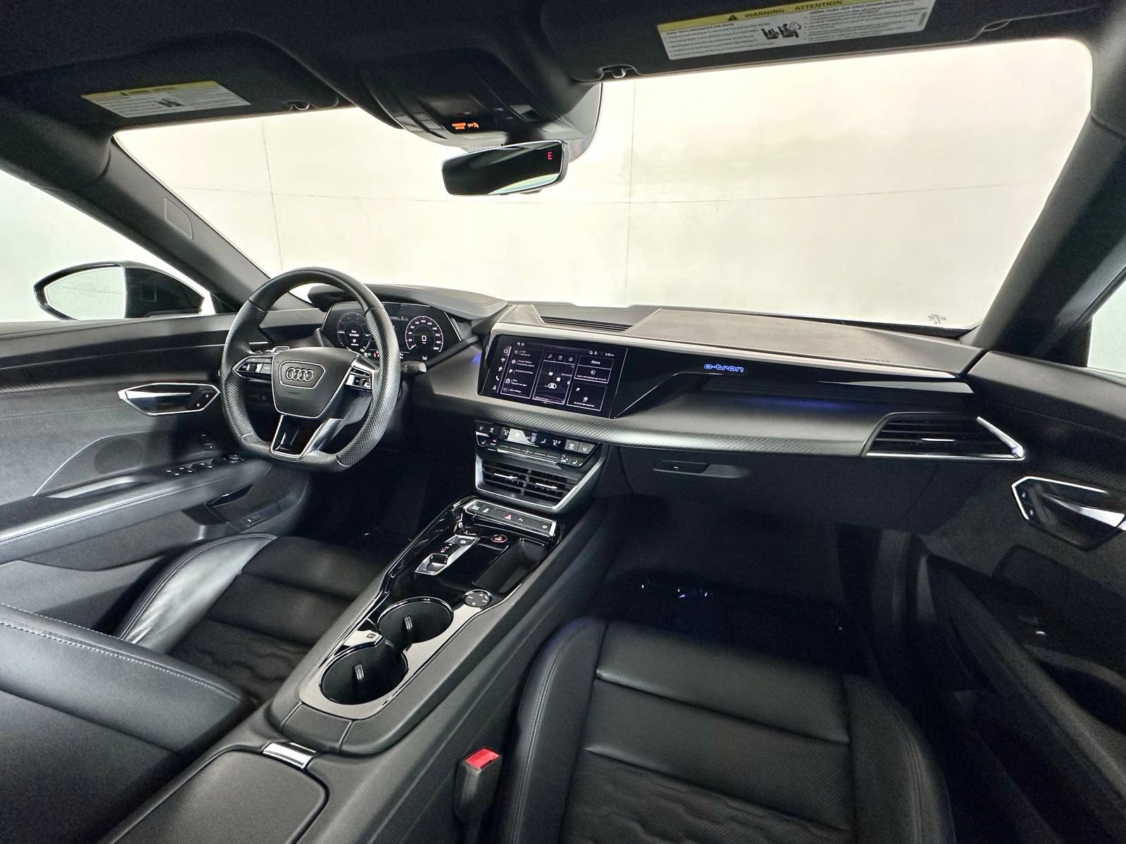 Used 2024 Audi e-tron GT Premium Plus AWD/4WD image 2