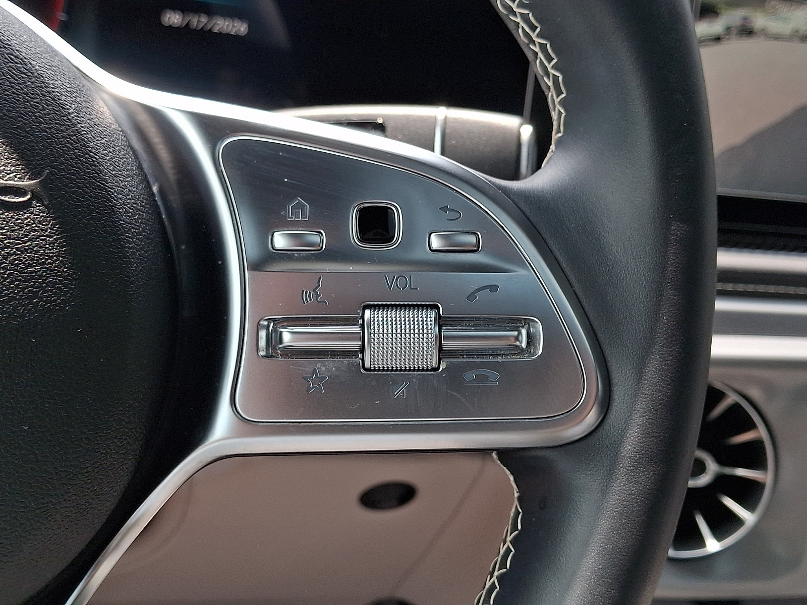 Certified 2021 Mercedes-Benz G 550 image 25
