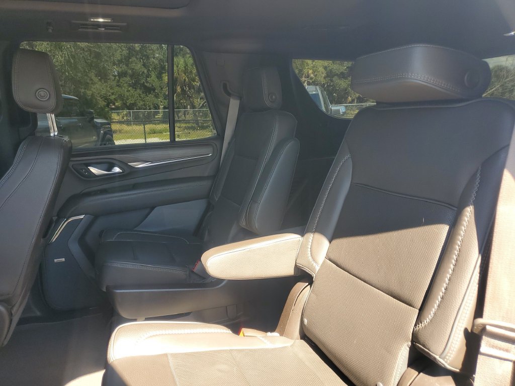 Used 2022 GMC Yukon Denali w/ Max Trailering Package AWD/4WD image 13