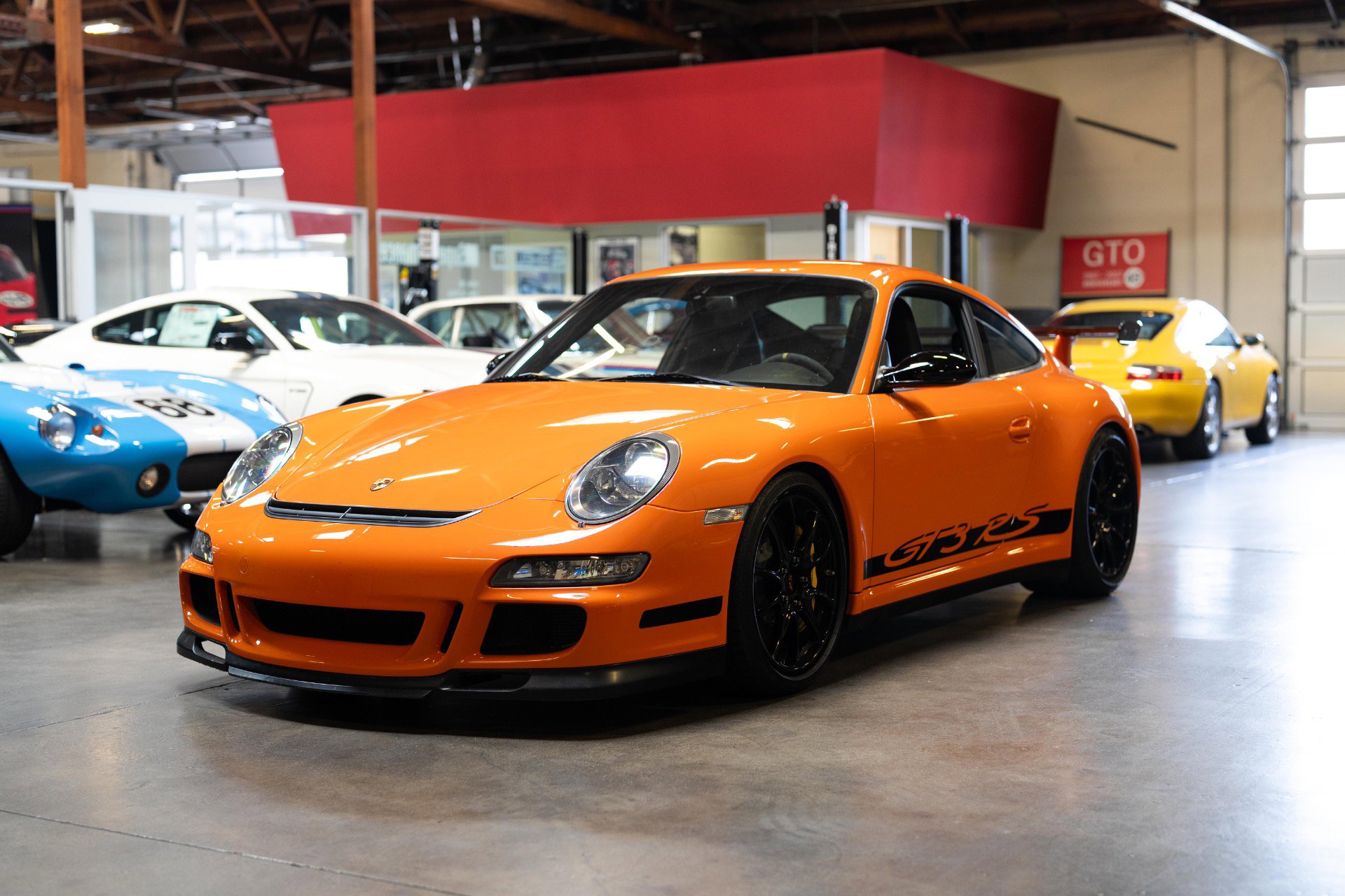 Used 2007 Porsche 911 GT3 RS RWD image 6