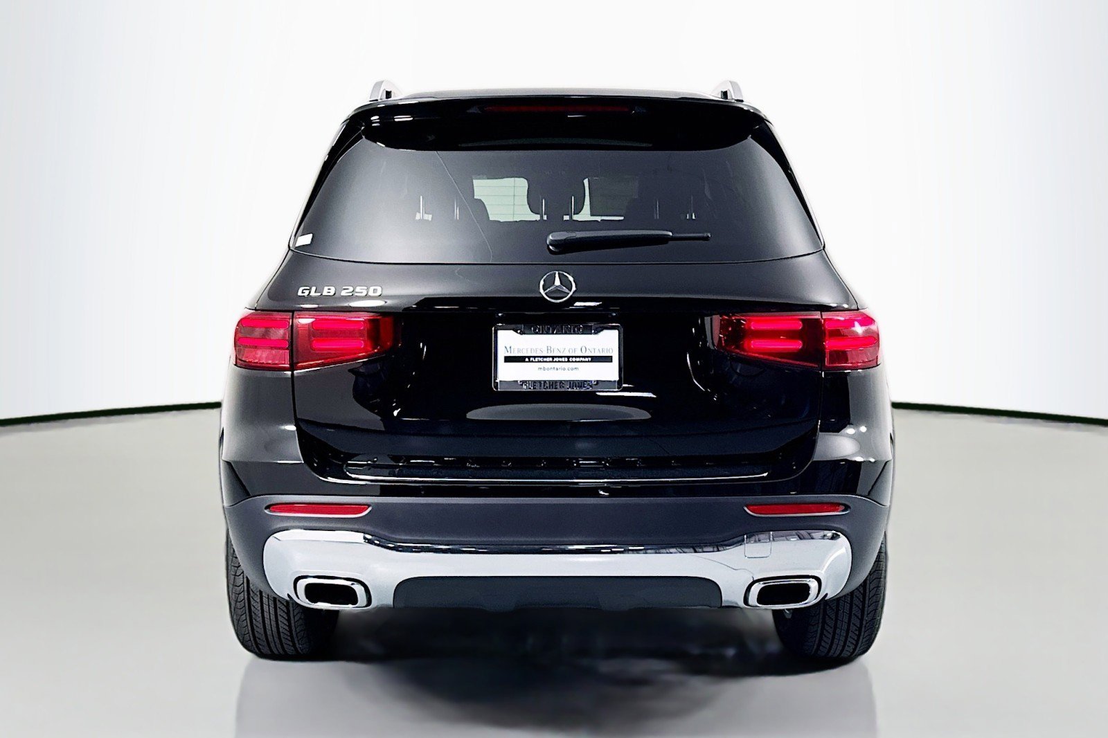 New 2026 Mercedes-Benz GLB 250 image 3