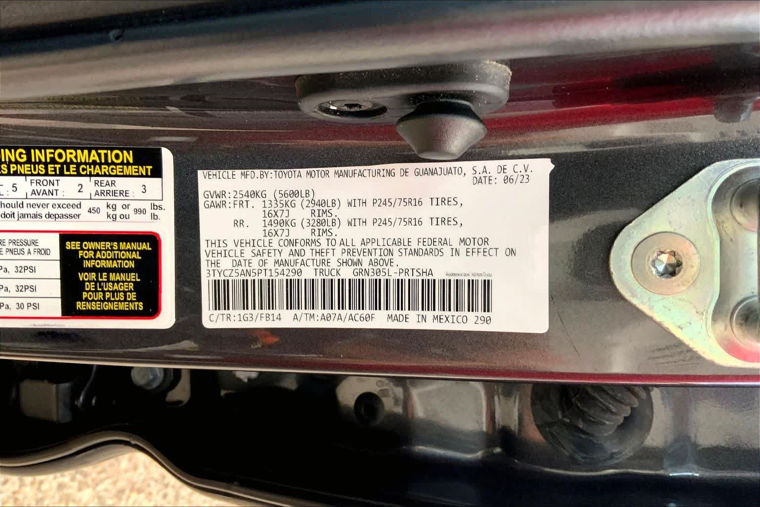 Used 2023 Toyota Tacoma SR AWD/4WD image 34