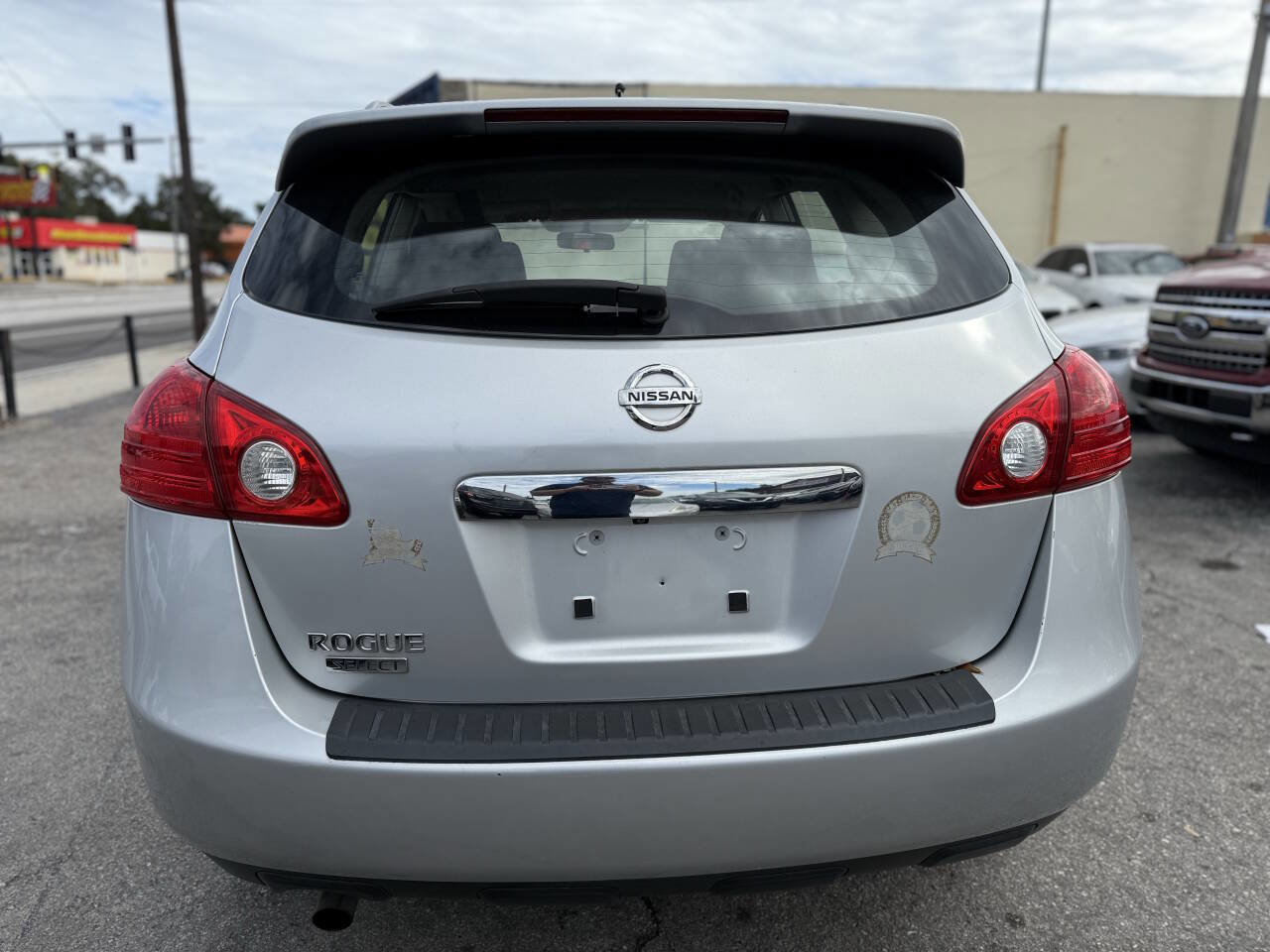 Used 2014 Nissan Rogue S w/ Convenience Package image 6