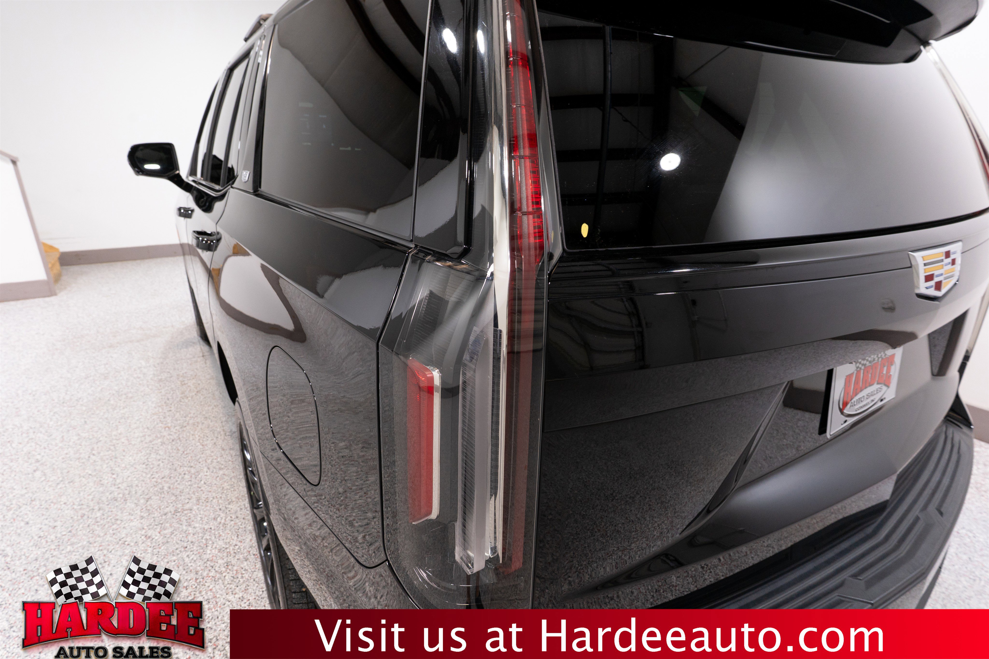 Used 2021 Cadillac Escalade Sport Platinum AWD/4WD image 9