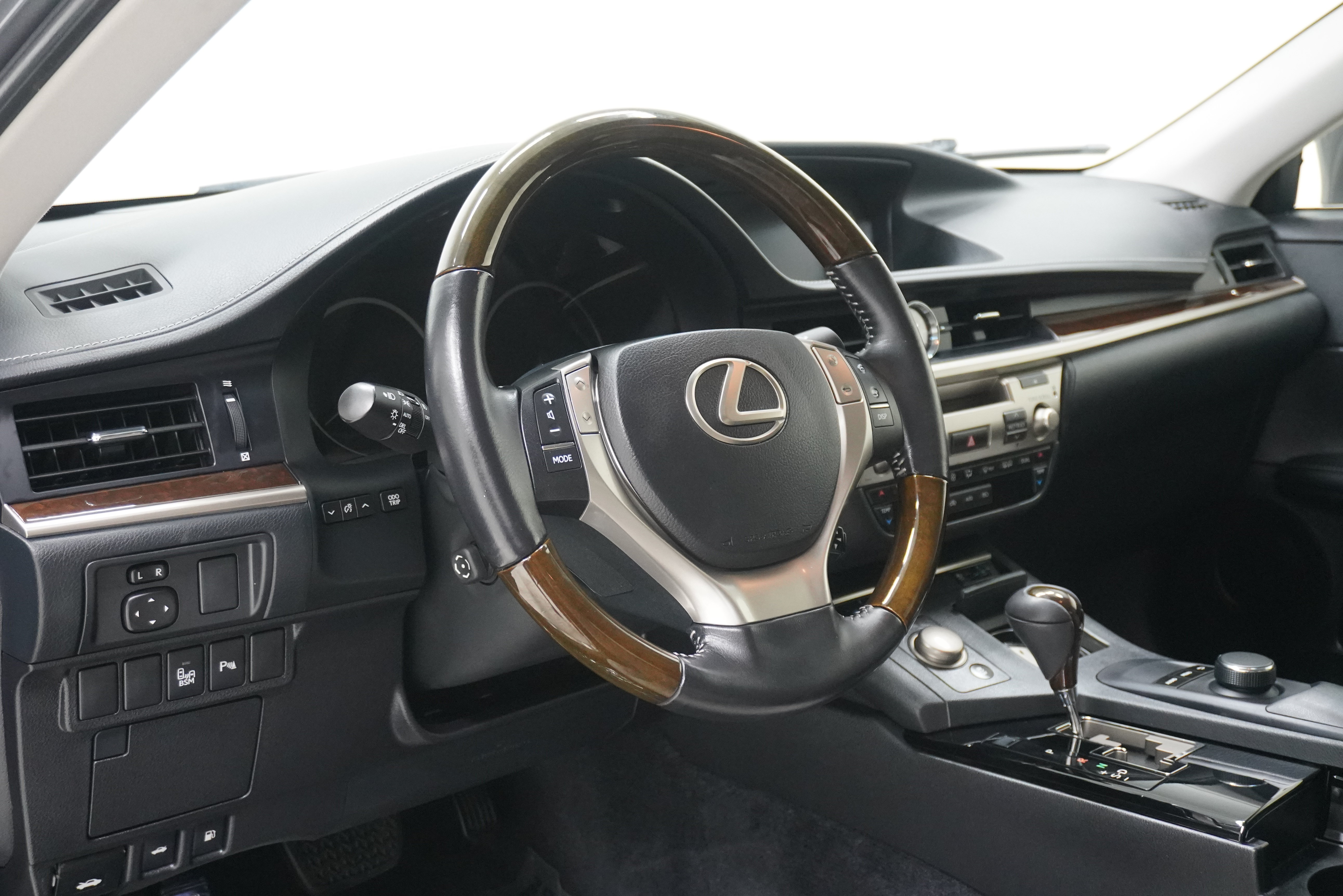 Used 2015 Lexus ES 350 w/ Premium Package FWD image 10