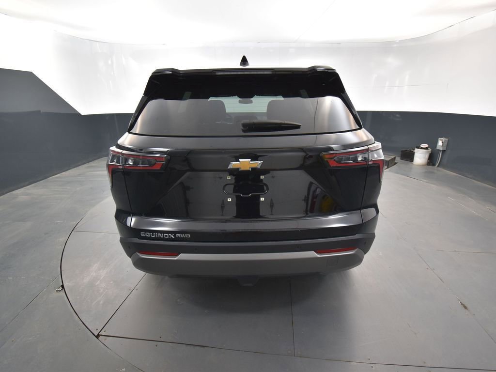 Used 2025 Chevrolet Equinox LT AWD/4WD image 8