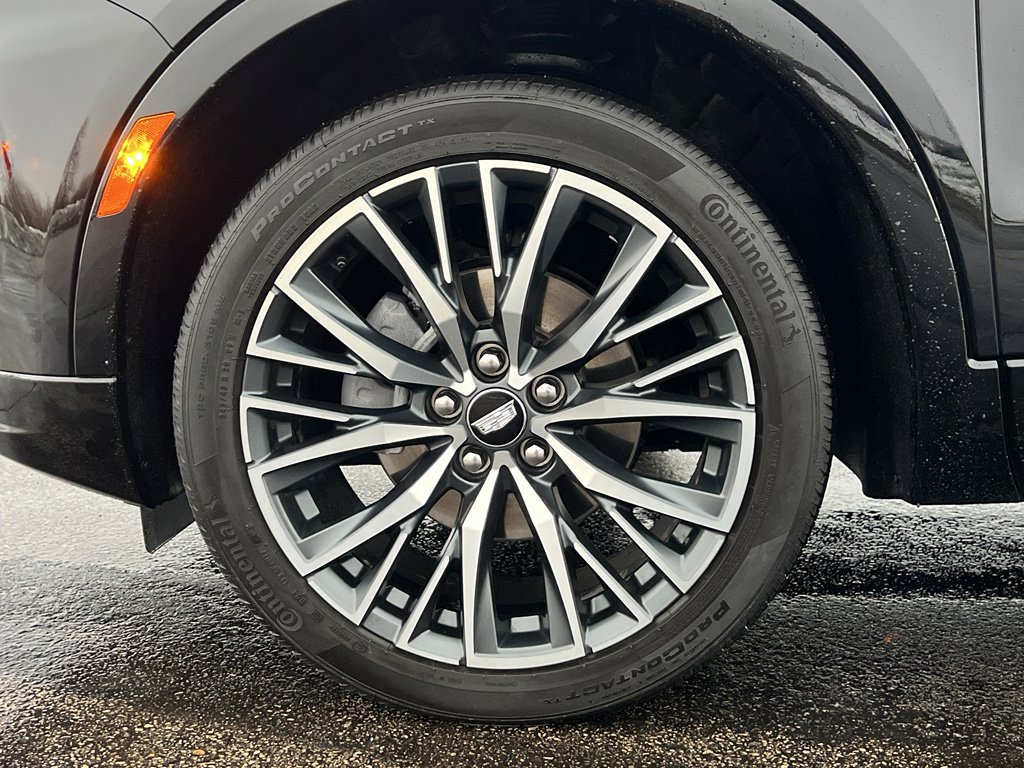 Used 2024 Cadillac XT4 Sport image 10