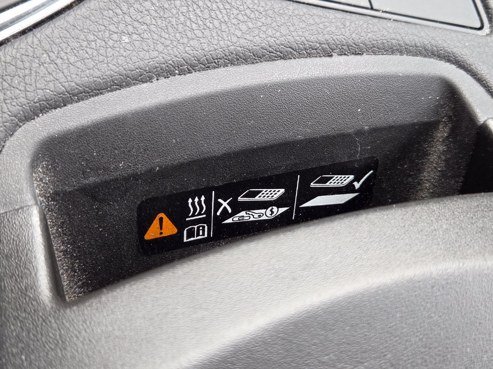 Used 2023 Cadillac XT6 Premium Luxury AWD/4WD image 6