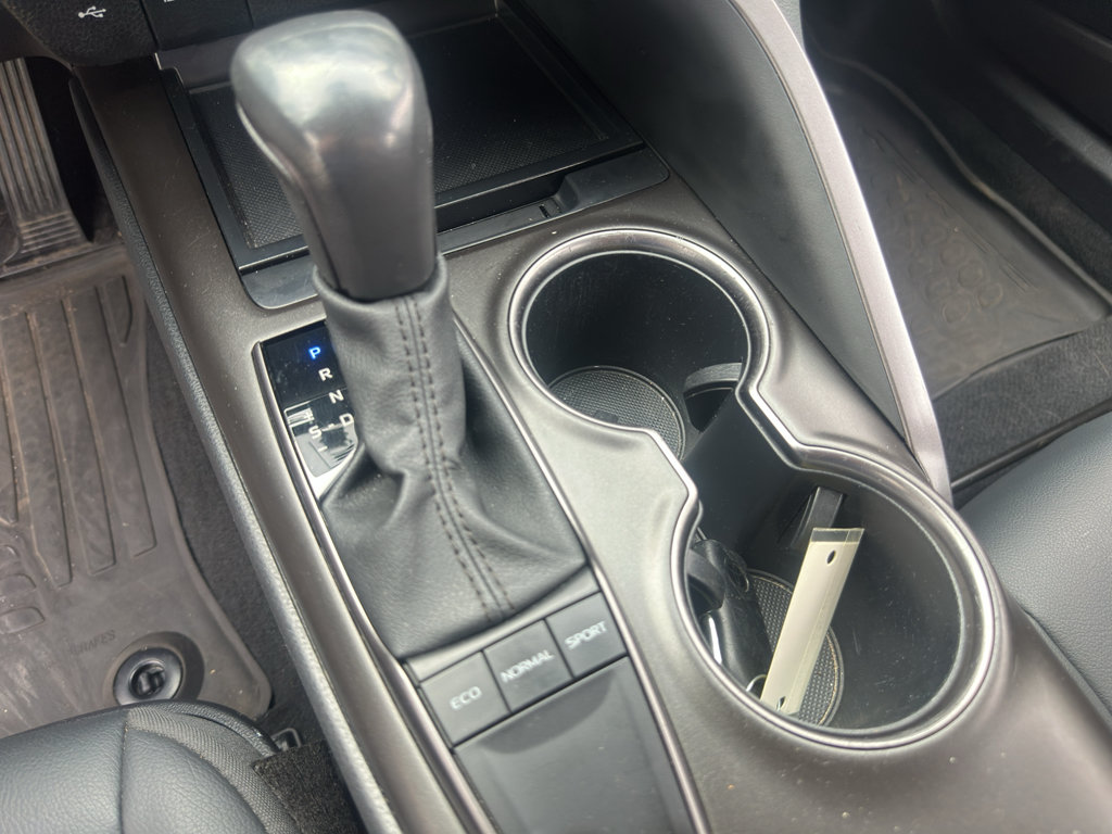 Used 2024 Toyota Camry SE FWD image 29