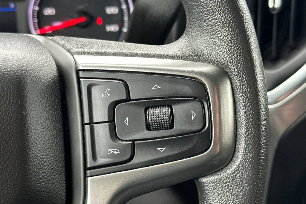 Used 2020 Chevrolet Silverado 1500 LT RWD image 25