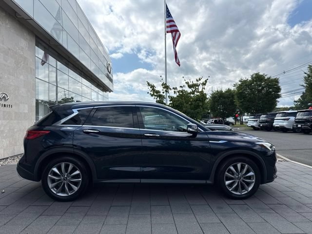 Used 2020 INFINITI QX50 Luxe AWD/4WD image 2