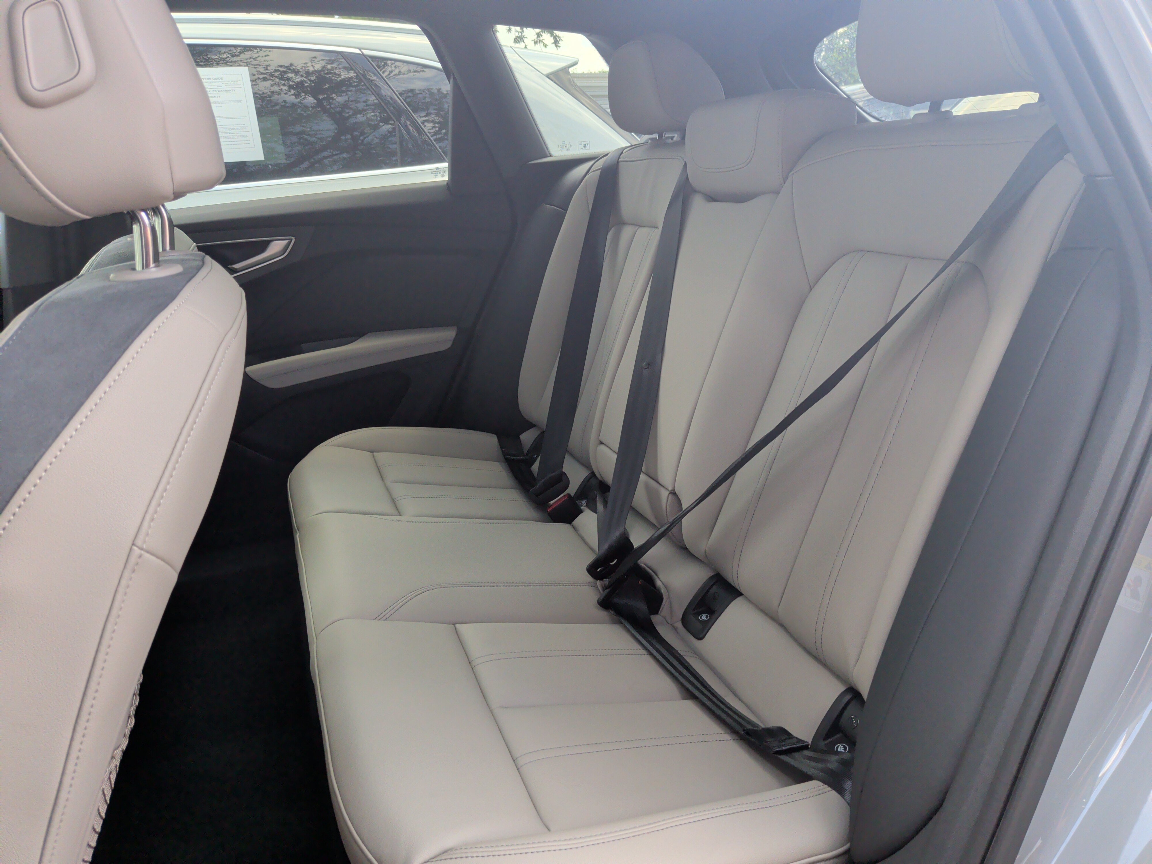 Certified 2024 Audi Q4 e-tron Prestige AWD/4WD image 33