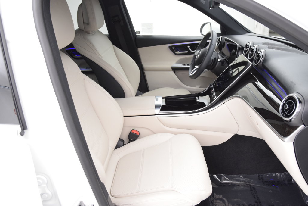 Certified 2025 Mercedes-Benz GLC 350e 4MATIC image 16